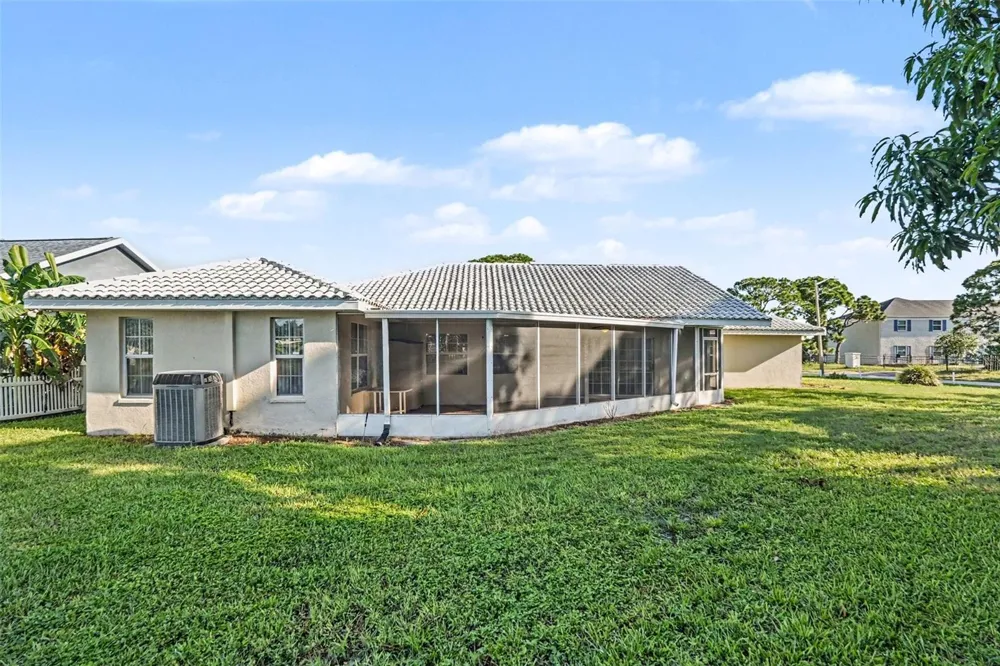 2500 62ND AVENUE S St Petersburg, FL 33712