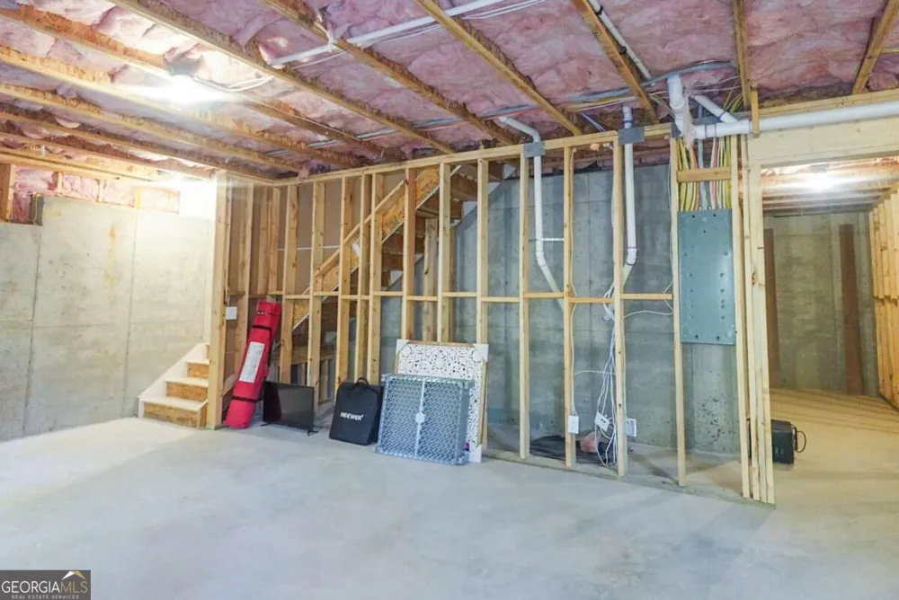 573 Auburn Crossing DR Auburn, GA 30011