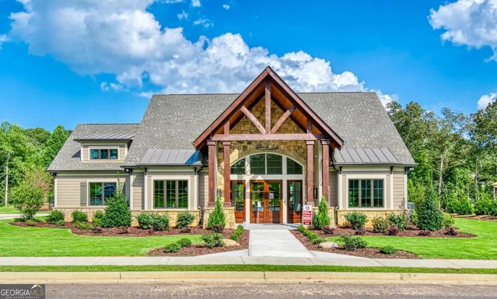 573 Auburn Crossing DR Auburn, GA 30011