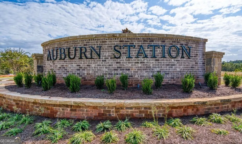 573 Auburn Crossing DR Auburn, GA 30011
