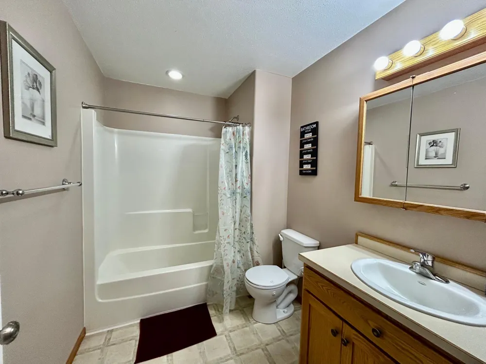 1113 Morningside Drive Casselton, ND 58012
