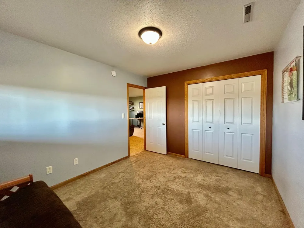 1113 Morningside Drive Casselton, ND 58012