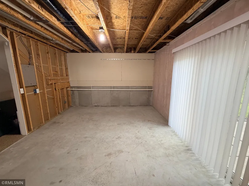 15392 Farnham Avenue Hugo, MN 55038
