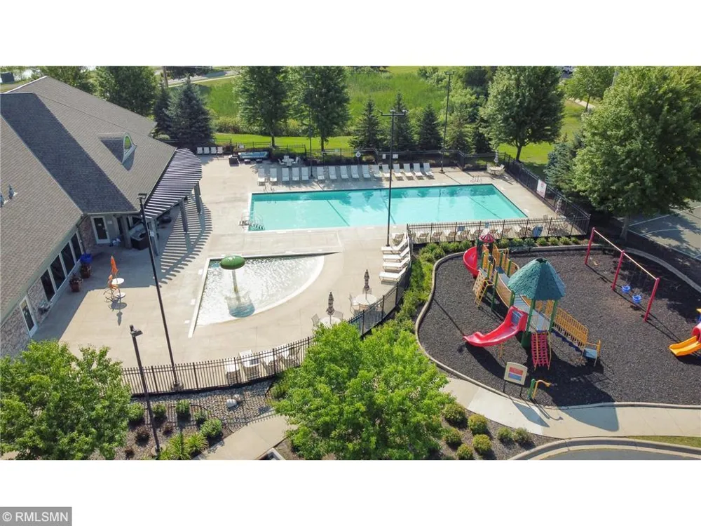 15392 Farnham Avenue Hugo, MN 55038