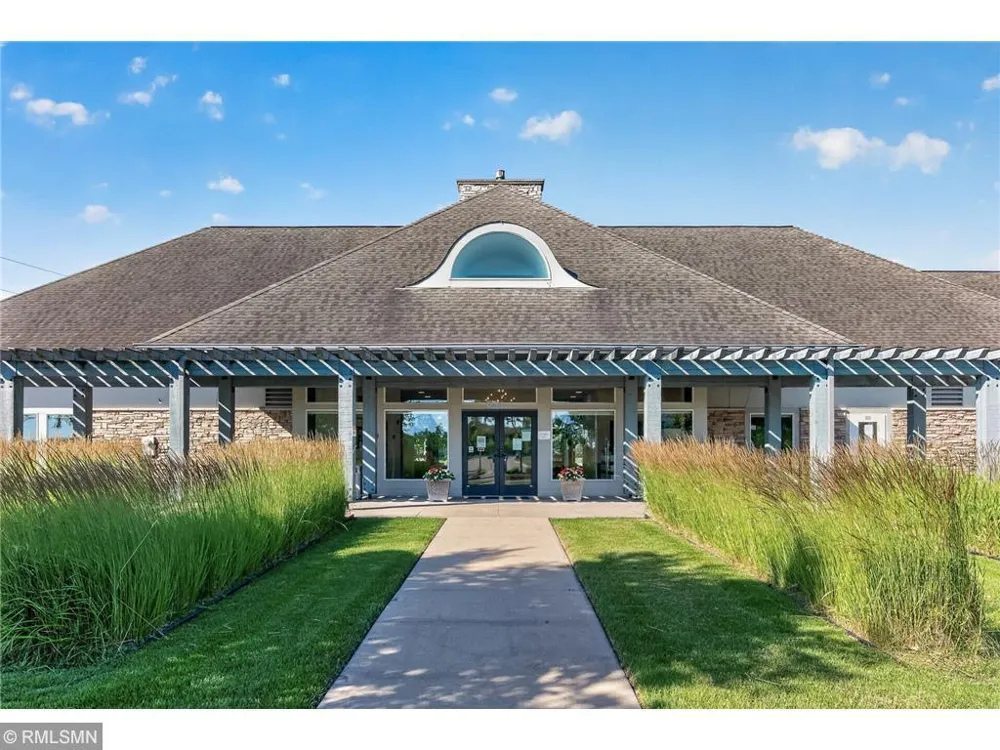15392 Farnham Avenue Hugo, MN 55038