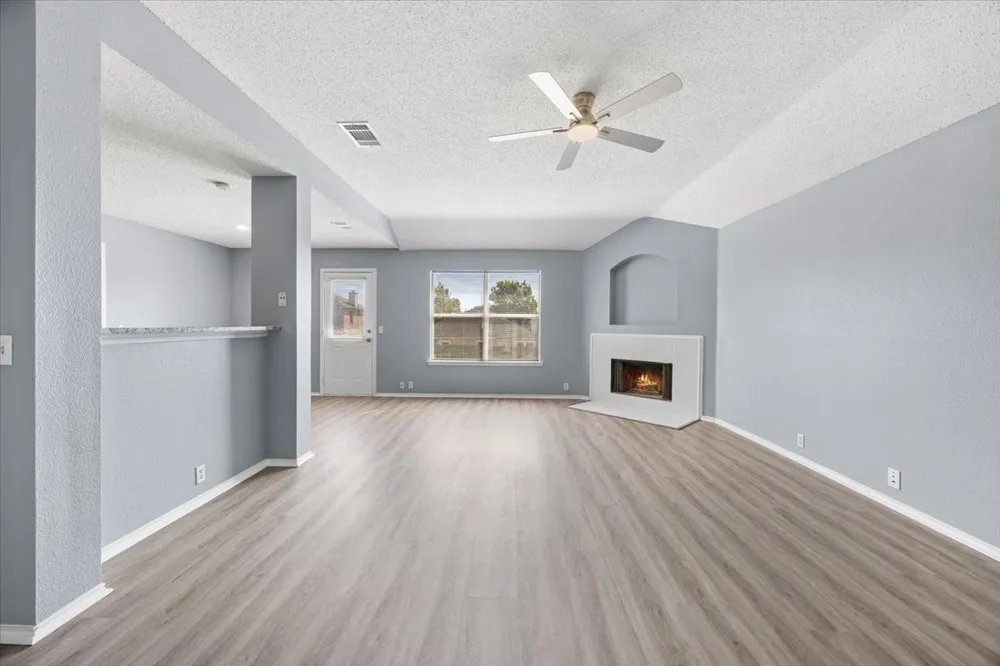 1506 Waters Edge Drive Glenn Heights, TX 75154