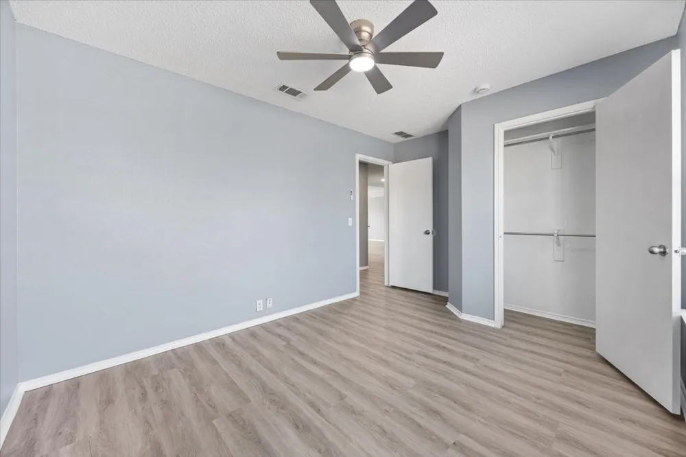 1506 Waters Edge Drive Glenn Heights, TX 75154