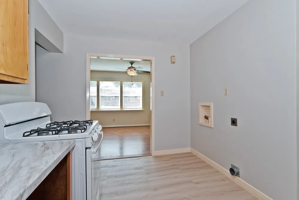10843 Benbrook Drive Dallas, TX 75228