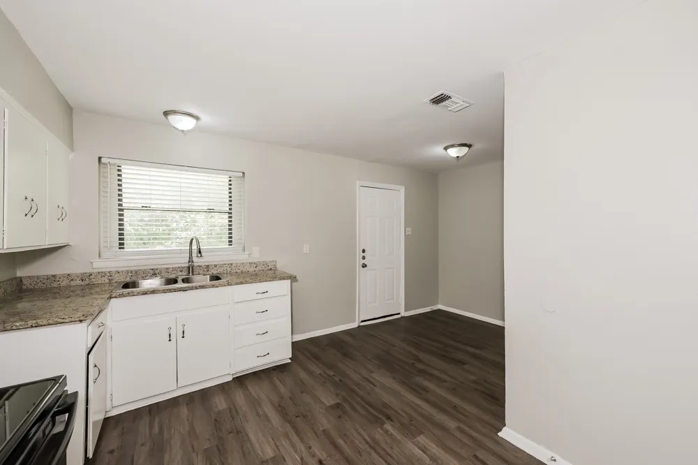 720 Emberwood Drive Dallas, TX 75232