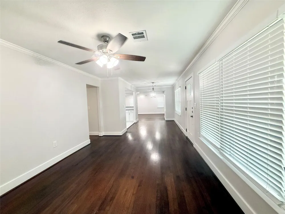306 Wisteria Street Lake Jackson, TX 77566