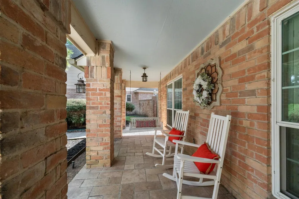 9527 Enstone Circle Spring, TX 77379