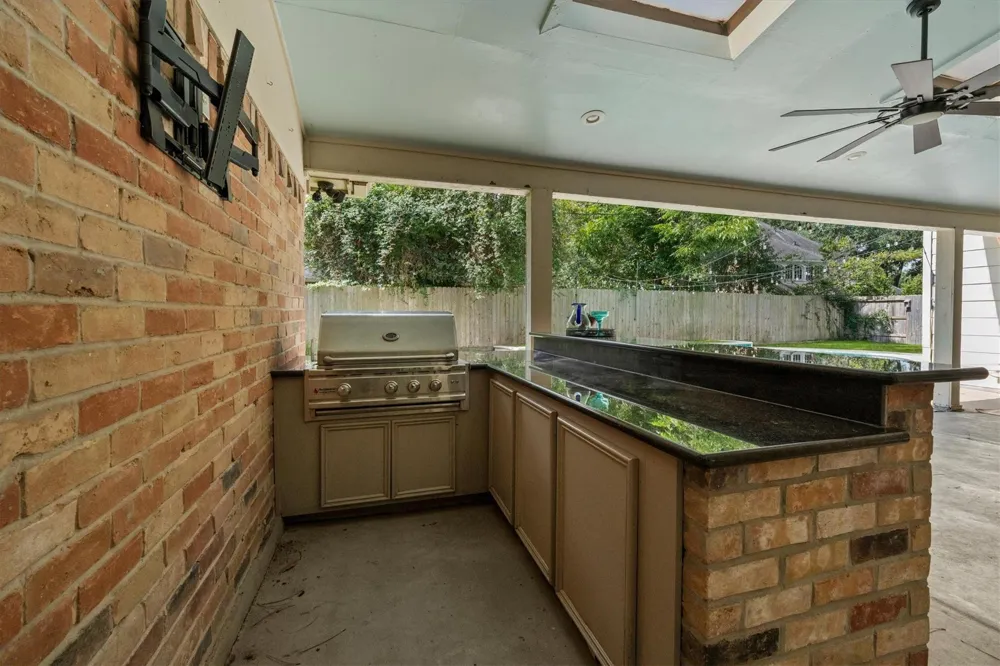 9527 Enstone Circle Spring, TX 77379