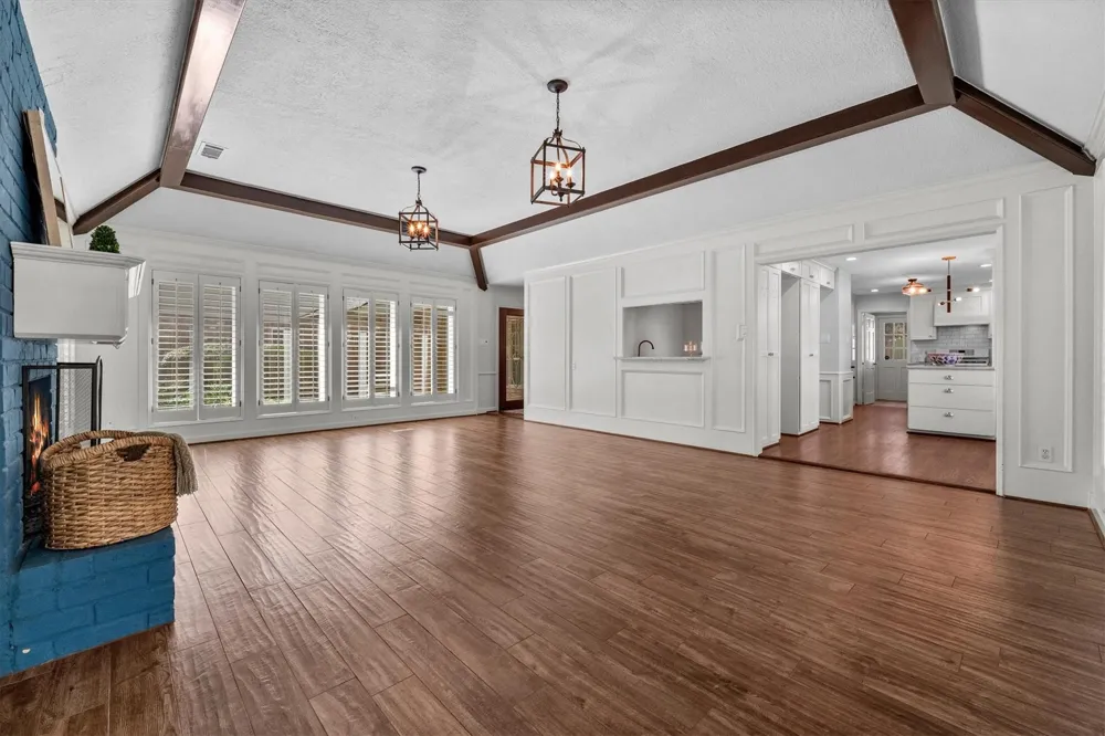 9527 Enstone Circle Spring, TX 77379