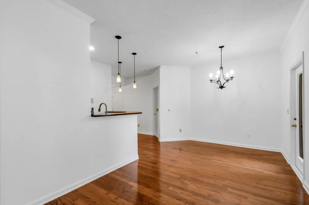 2025 Woodmont Blvd #106 Nashville, TN 37215