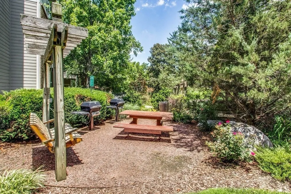 2025 Woodmont Blvd #106 Nashville, TN 37215