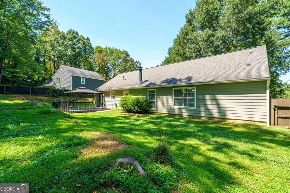 4460 Whitt Station RUN NW Acworth, GA 30101