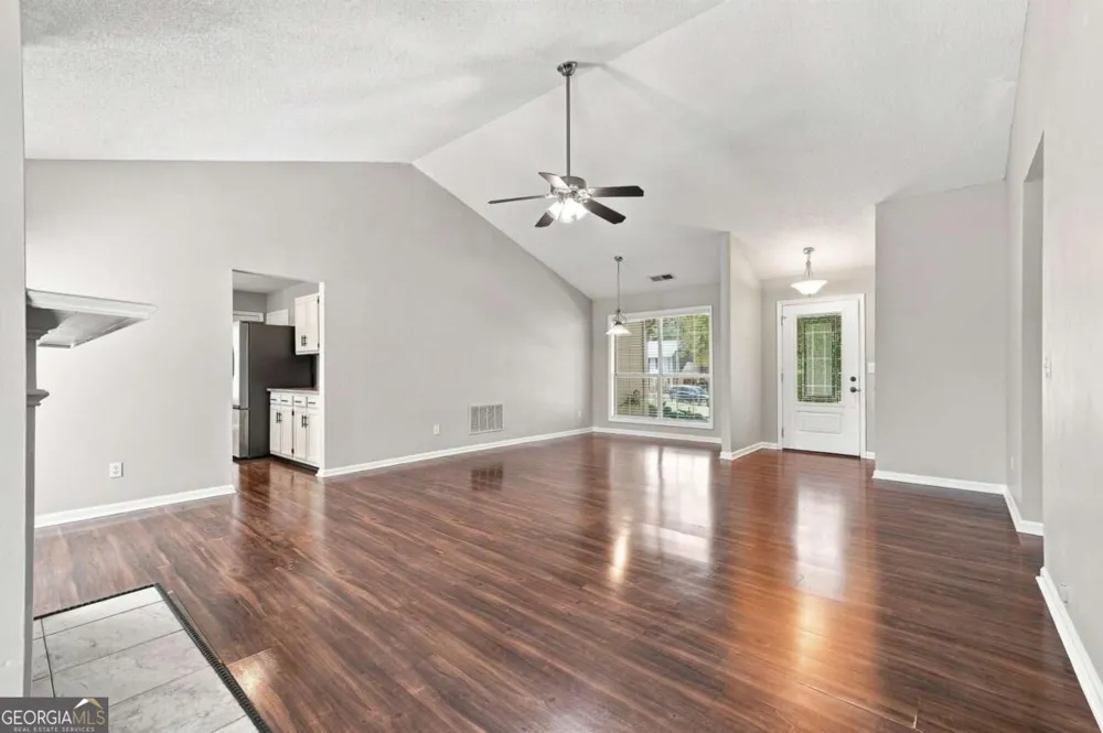 4460 Whitt Station RUN NW Acworth, GA 30101