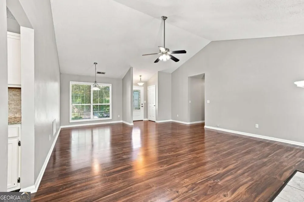 4460 Whitt Station RUN NW Acworth, GA 30101