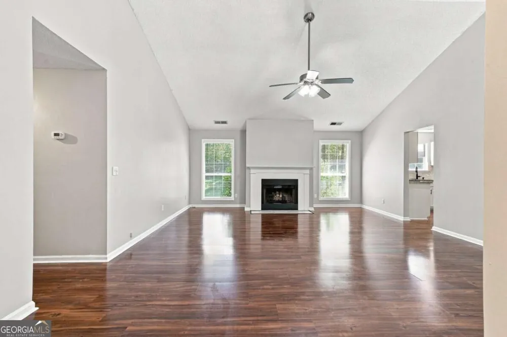 4460 Whitt Station RUN NW Acworth, GA 30101