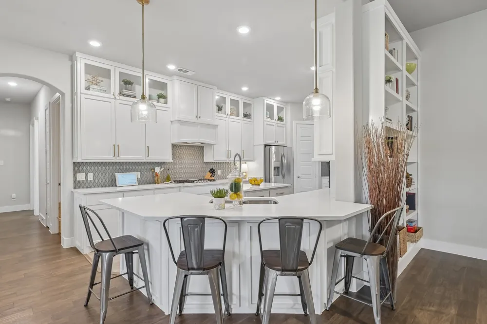 204 Falcon Point Drive Heath, TX 75032