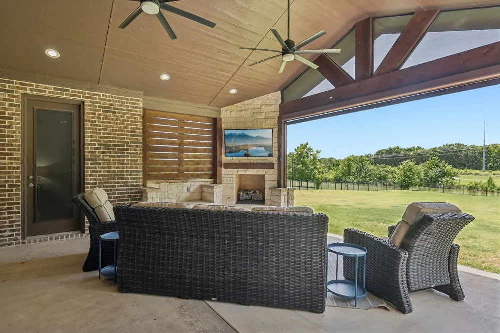 204 Falcon Point Drive Heath, TX 75032