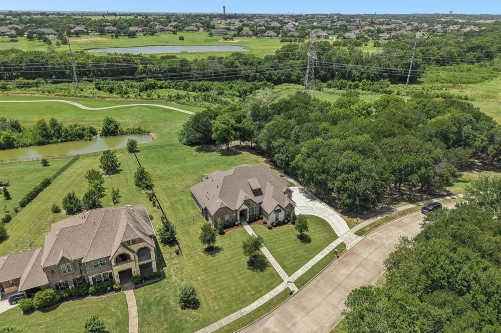 204 Falcon Point Drive Heath, TX 75032