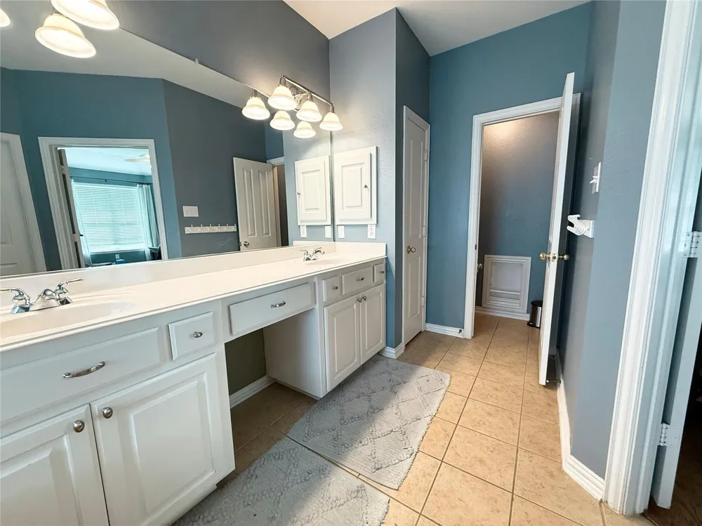 6852 Seacoast Drive Grand Prairie, TX 75054
