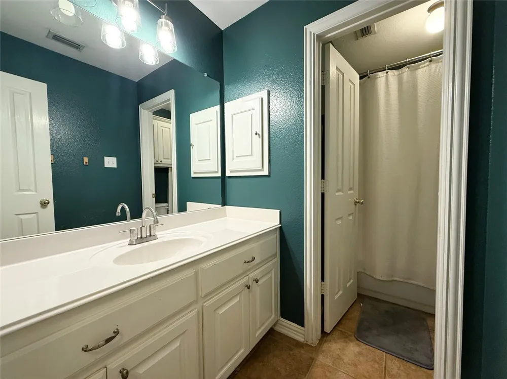 6852 Seacoast Drive Grand Prairie, TX 75054