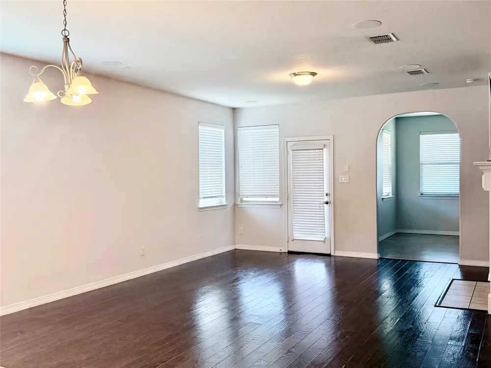 9251 Water Oak Drive Arlington, TX 76002