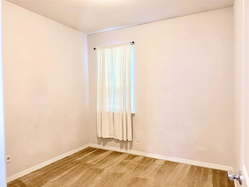 9251 Water Oak Drive Arlington, TX 76002