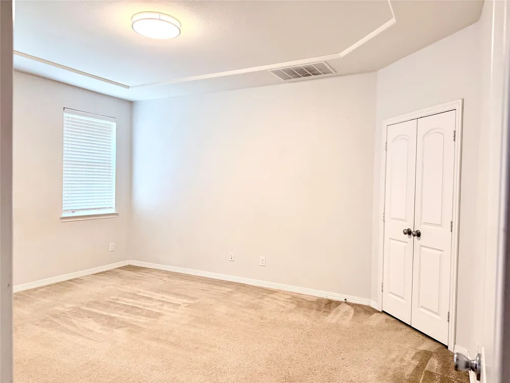 9251 Water Oak Drive Arlington, TX 76002