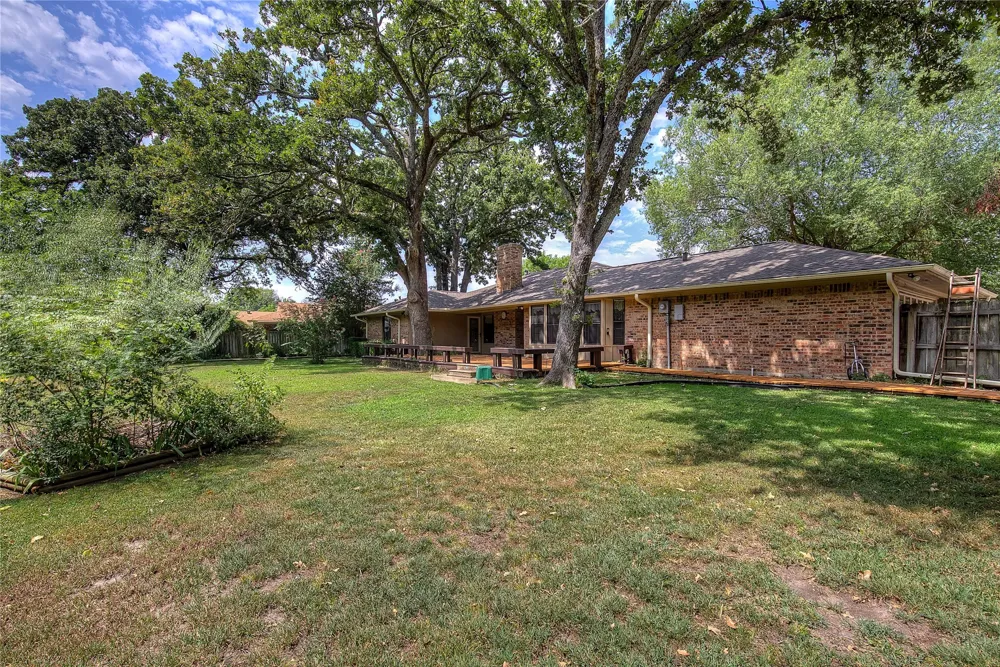 5027 Lacy Lane Greenville, TX 75402