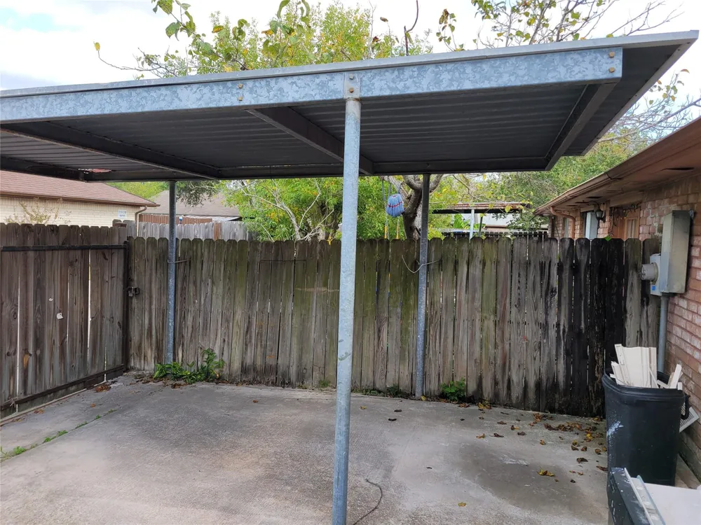 12123 Sharpview Drive Houston, TX 77072