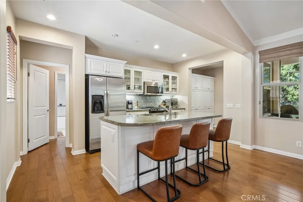 54 Peony Irvine, CA 92618