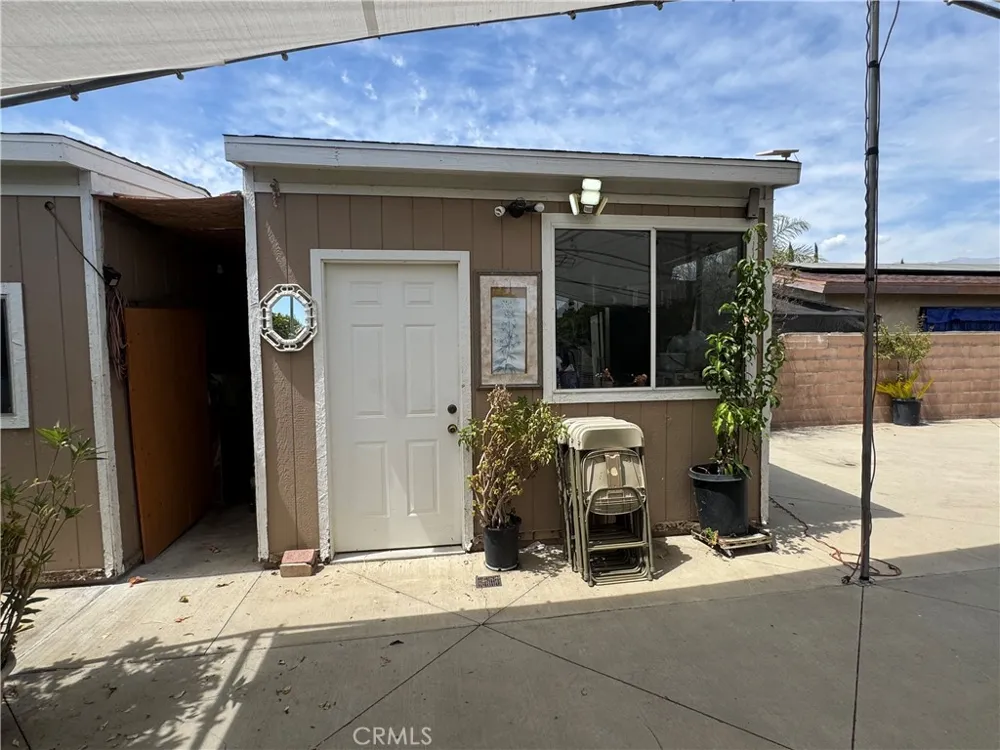 16435 Upland Avenue Fontana, CA 92335