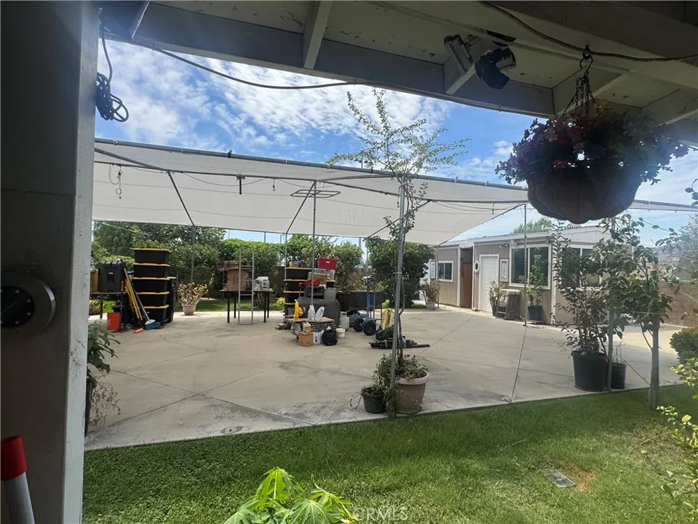 16435 Upland Avenue Fontana, CA 92335