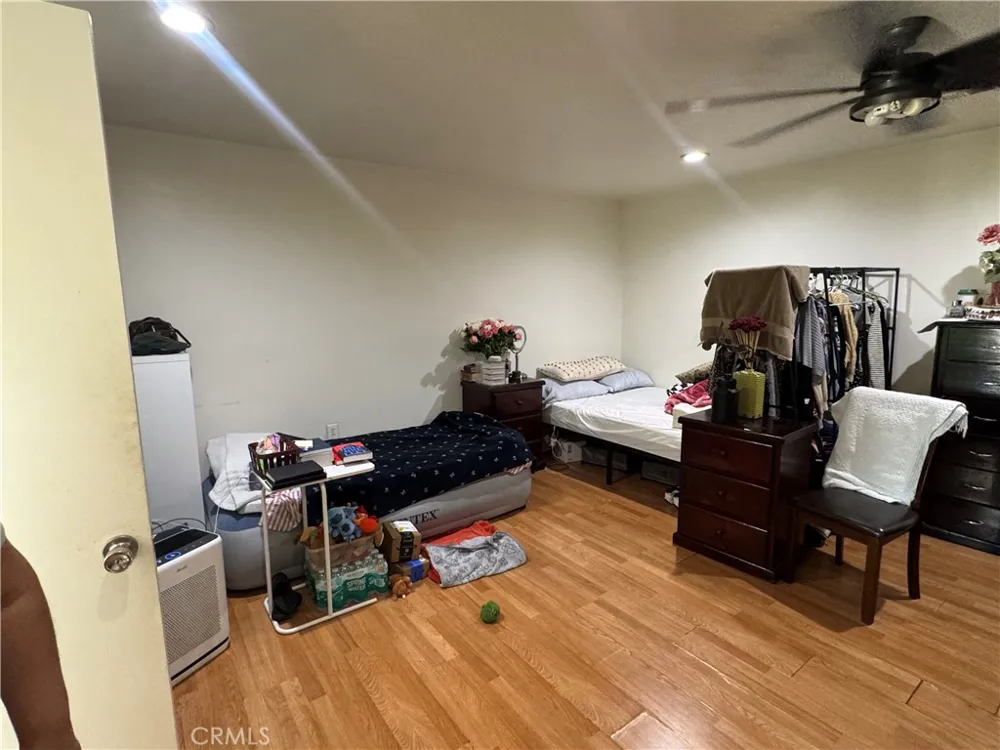 16435 Upland Avenue Fontana, CA 92335