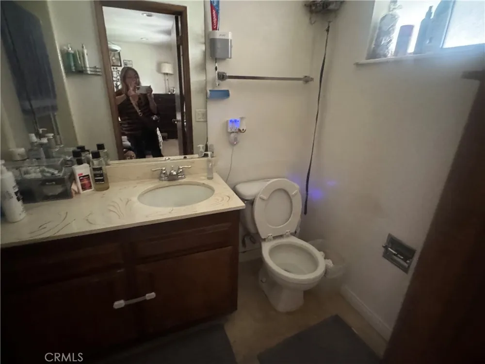 16435 Upland Avenue Fontana, CA 92335