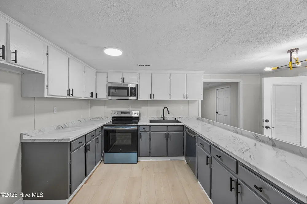 2715 Cedar Hill Road NE Leland, NC 28451