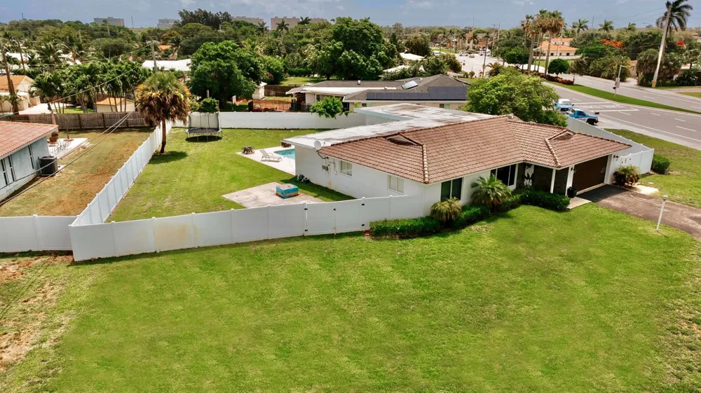 4000 NW 3RD AVENUE Boca Raton, FL 33431