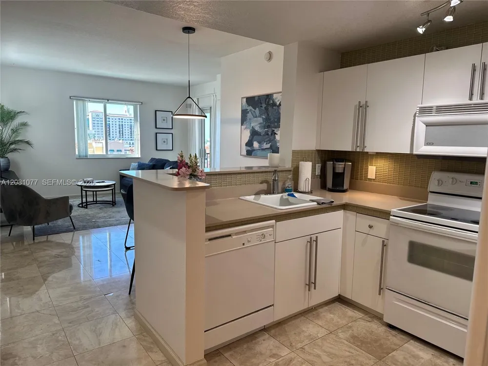 10 Aragon Ave #1120 Coral Gables, FL 33134