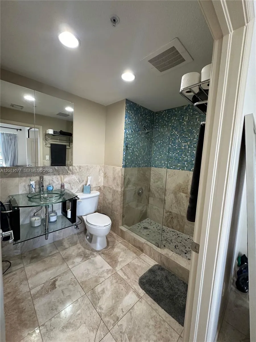 10 Aragon Ave #1120 Coral Gables, FL 33134