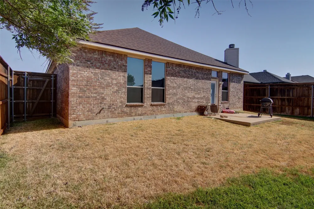 8308 Fall Crest Drive Fort Worth, TX 76053