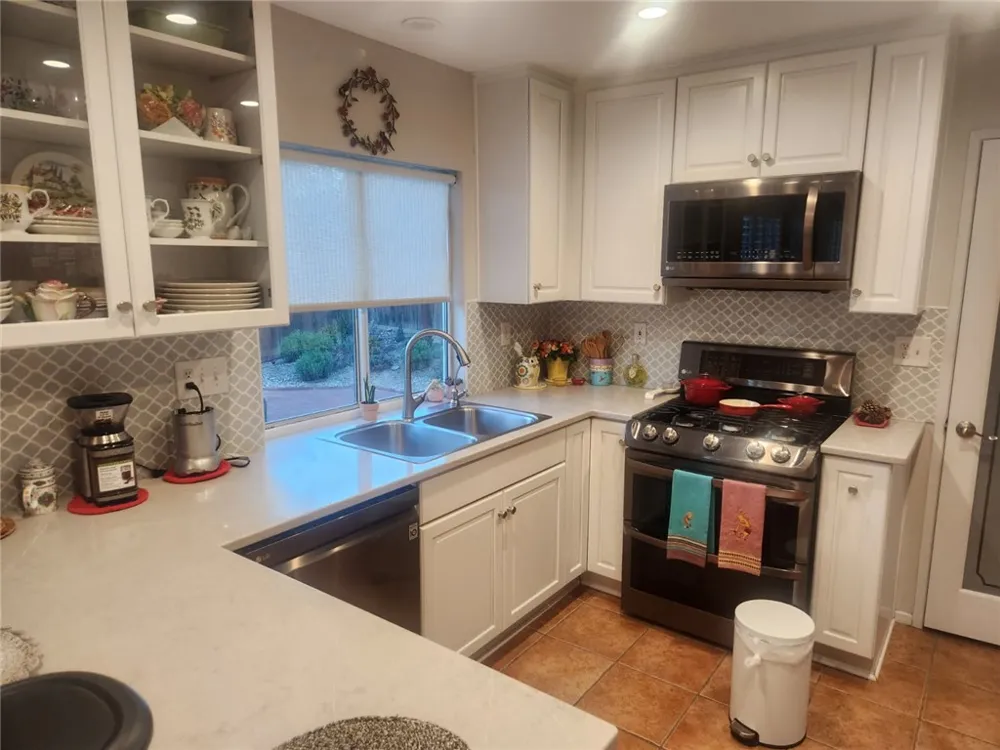 6012 Matheson Drive Riverside, CA 92507