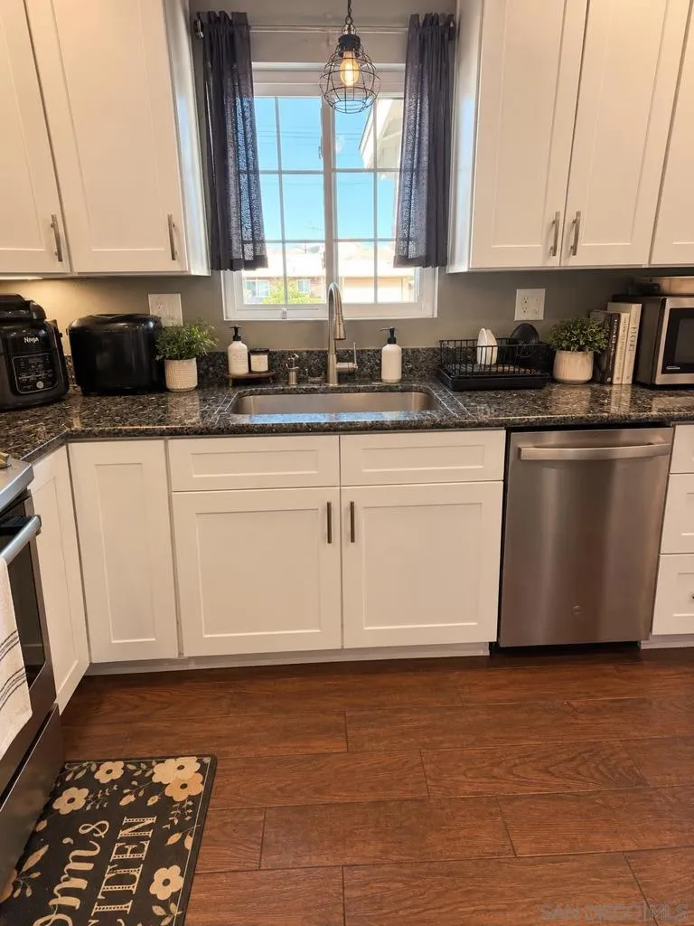 33837 Palm Yucaipa, CA 92399