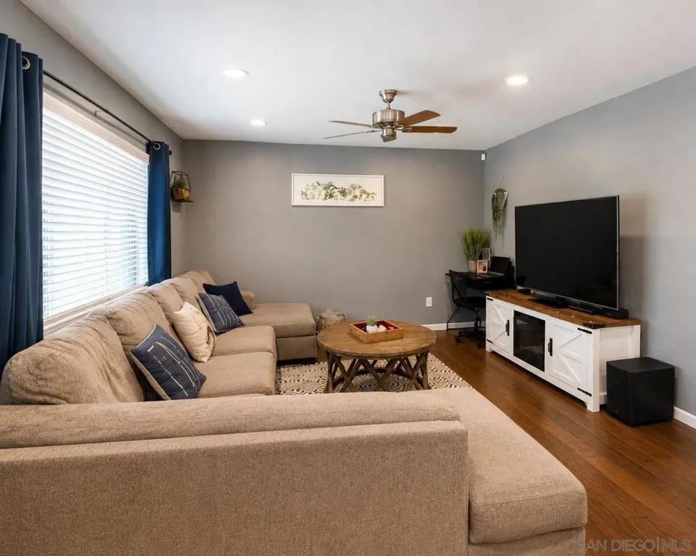 33837 Palm Yucaipa, CA 92399