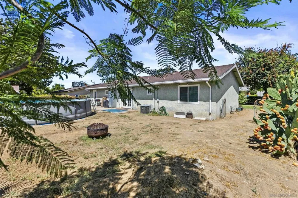 33837 Palm Yucaipa, CA 92399