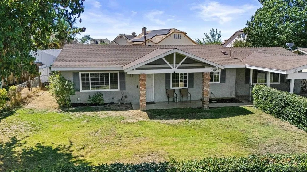 33837 Palm Yucaipa, CA 92399