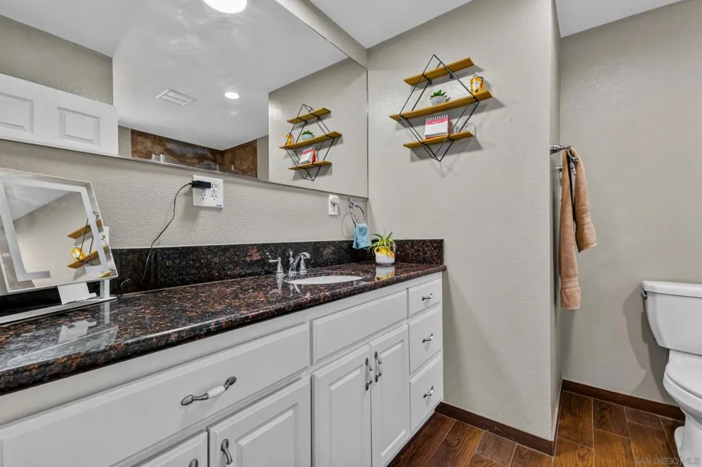 33837 Palm Yucaipa, CA 92399