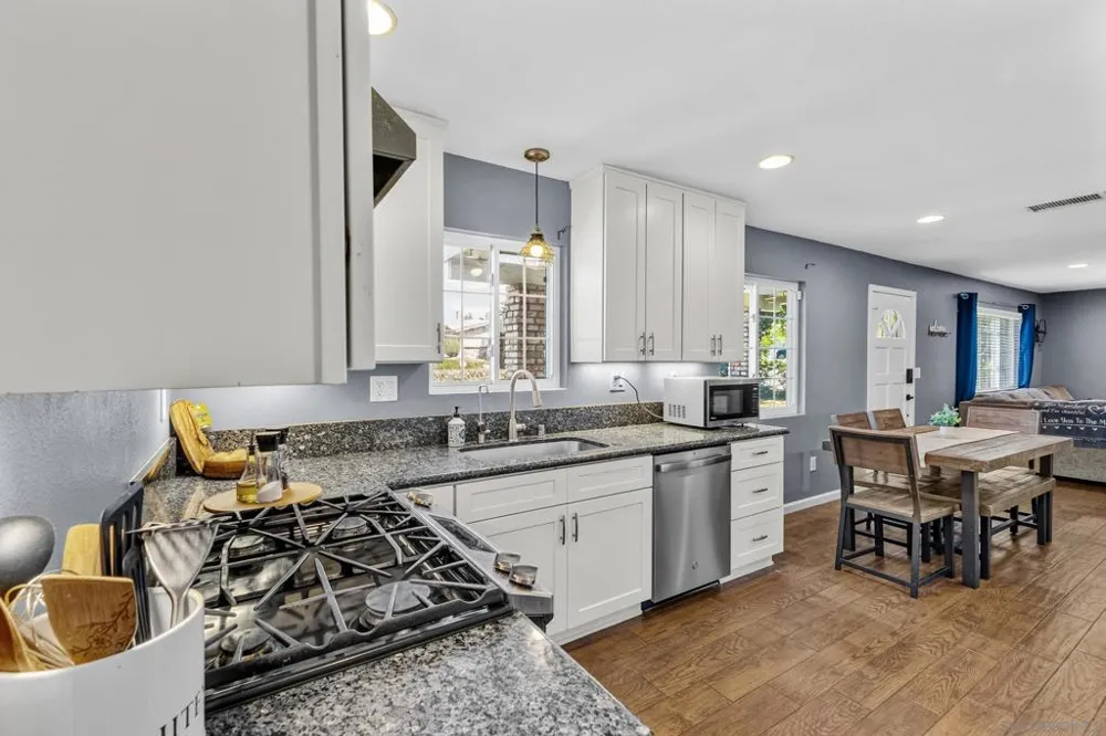 33837 Palm Yucaipa, CA 92399